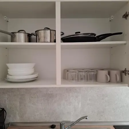 Apartment 8 Nahe Zentrum Mit 6 Einzelbetten *