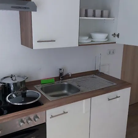 8 Nahe Zentrum Mit 6 Einzelbetten * Halberstadt